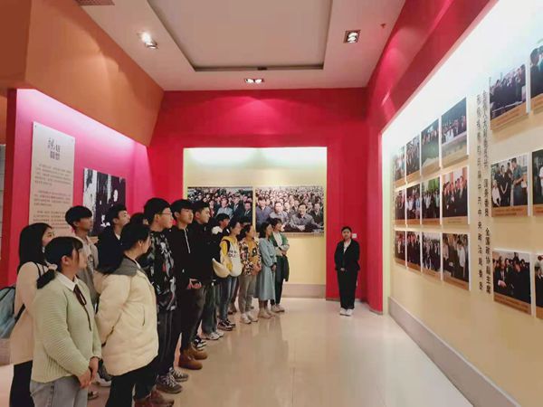 c2617a31074f447cbac98cbf8185692e.jpg c3dc1b53e81d4b2bc3497dc568f1e6f_副本.jpg