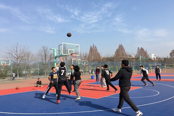 7f4e6631704e4e99b081df59a1b83c32.jpg 决赛激烈现场1.jpg