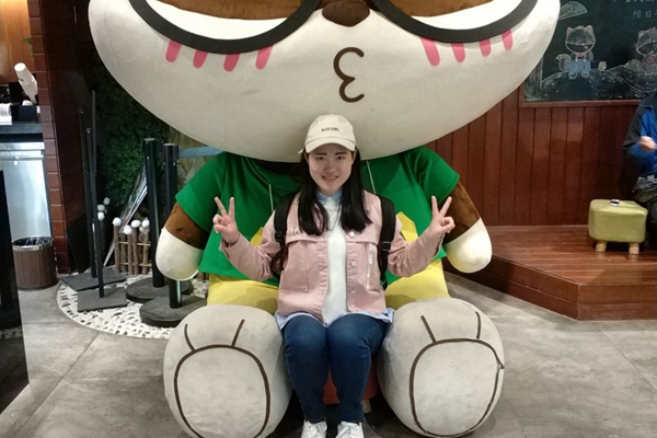 f99e6f19f75c4be38a6c5aa648be14ad.jpg 罗艺岚横板.jpg