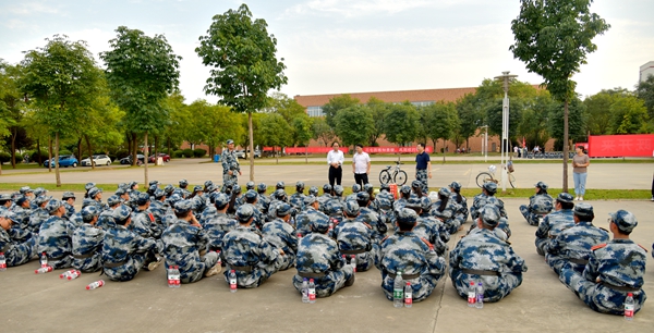 4a34173cb64c4cc4917ebebdd14c64f9.jpg DSC_1472.JPG