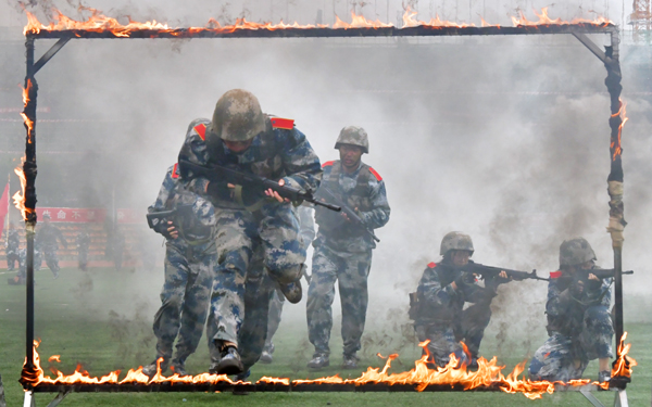 f17b19f78eaf44e4be0d5e3c0aad9dcc.jpg 单兵战术基础.jpg