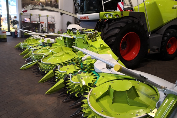 c600c69586d445aea4dc699252c490c4.jpg 4.jpg