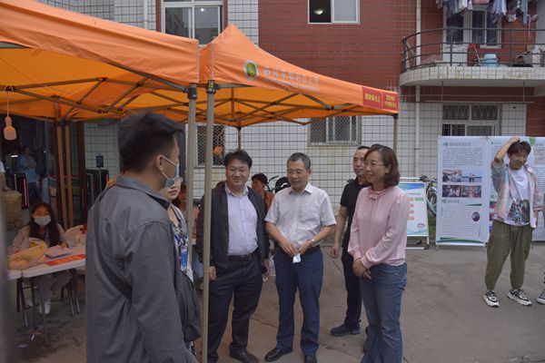 8038390a0b734d9c9d941d26bc586965.jpg 3.jpg