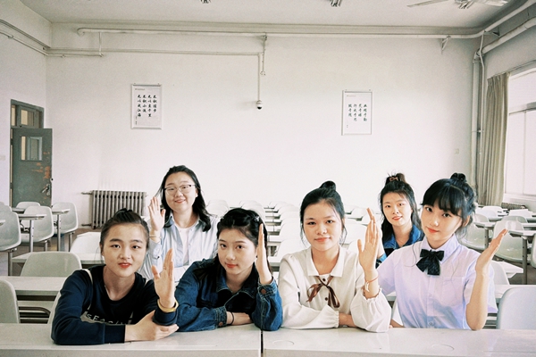 5866f90b5a354445b8bd964aea869566.jpg 3.jpg