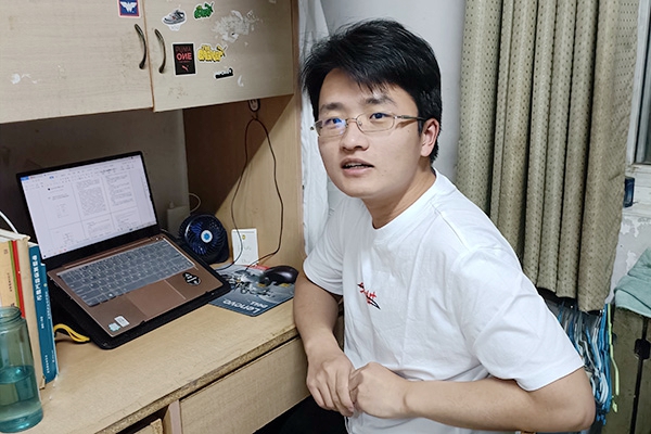 858e424f5c244162a9cbe5418451ef72.jpg 18范蒙恩.jpg